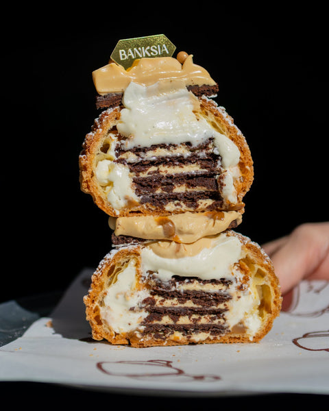 Dulce De Leche Choux