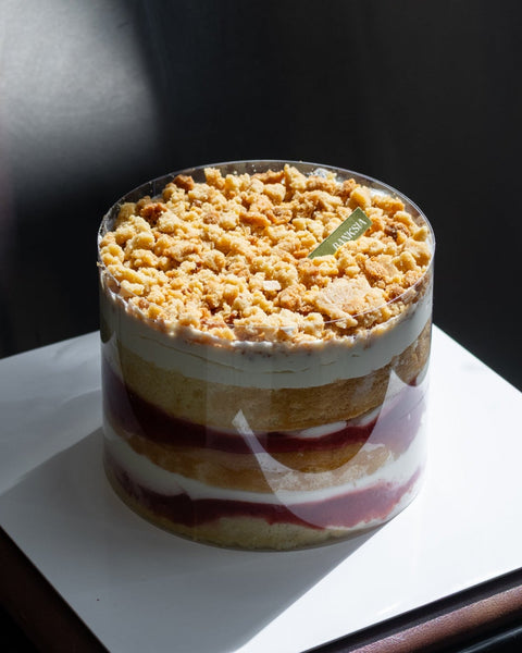 Strawberry Shortcake Banksia Bakehouse 8 serves

